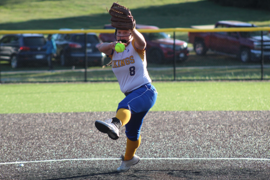 Hannah+Hausman%2C+11%2C+pitches+at+a+game+against+Westview+at+Fontenelle+Park+on+Septemeber%2C+29.+Hausman+has+been+playing+softball+since+she+was+five+in+the+Keystone+Little+League.%0APHOTO+BY+ARAYA+FAULKNER-DORSEY